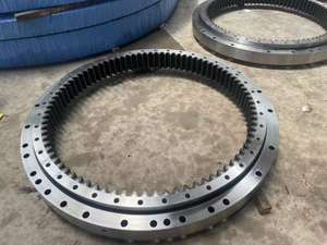Excavators Flanged Swing Bearing Row Roller Slewing Crane Internal External Gear