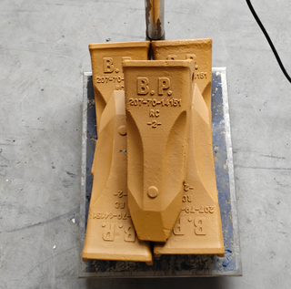 207-70-14151RC PC300RC Rock Chisel Bucket Tooth Komatsu PC300/PC360 Teeth Tip Crown