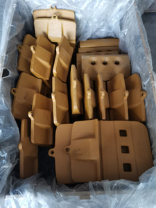 275-5471 CAST Bolt-On Half Arrow End Blade Protection