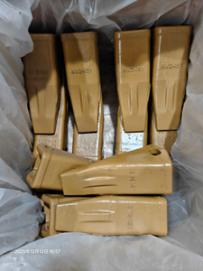 CAT 9W2451 Ripper Tooth