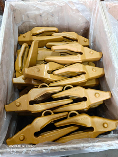 505-4160 CAT A110 Adapter Center 2-Strap